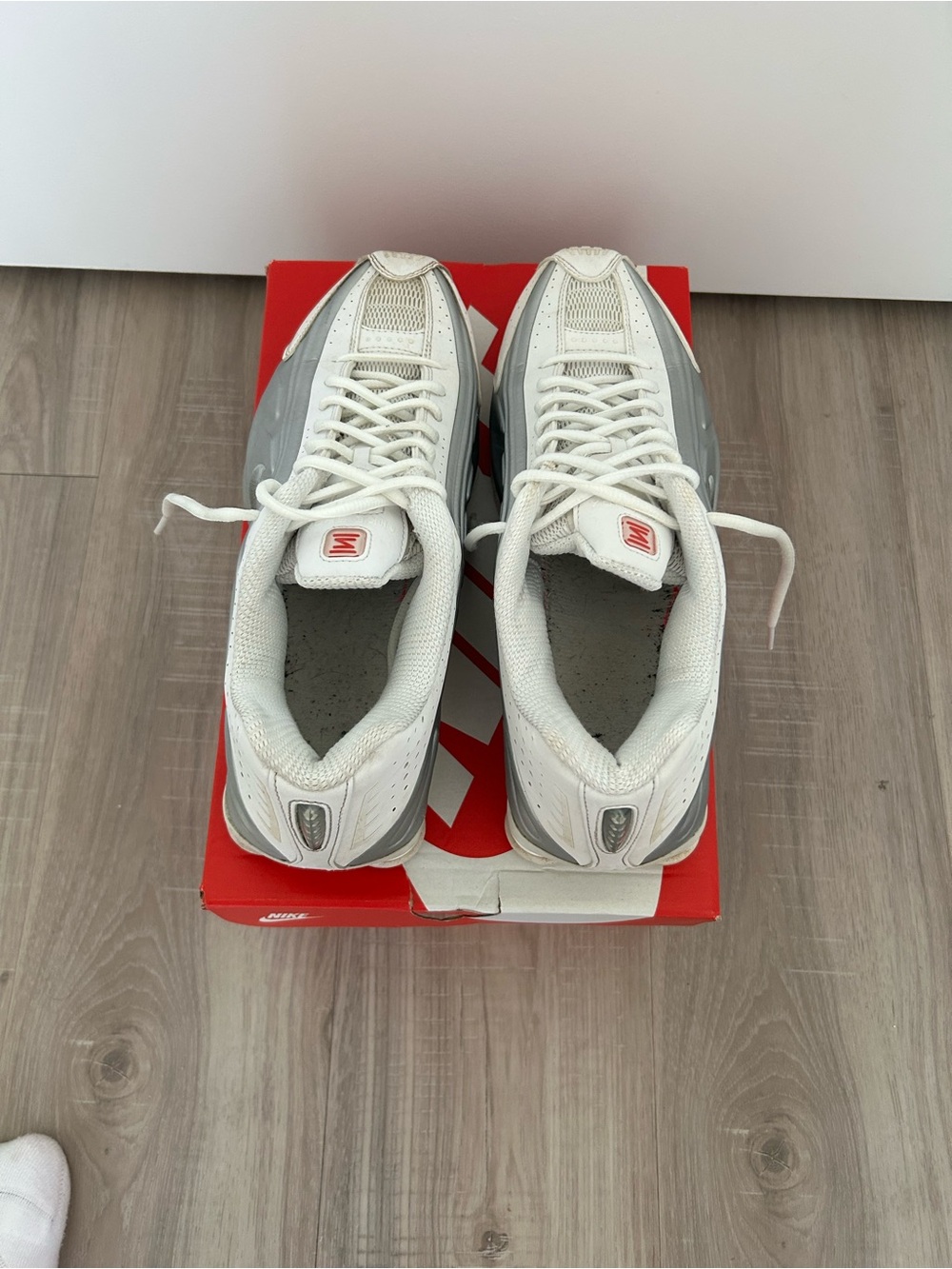 Nike Shox R4 - Picture 3 of 7